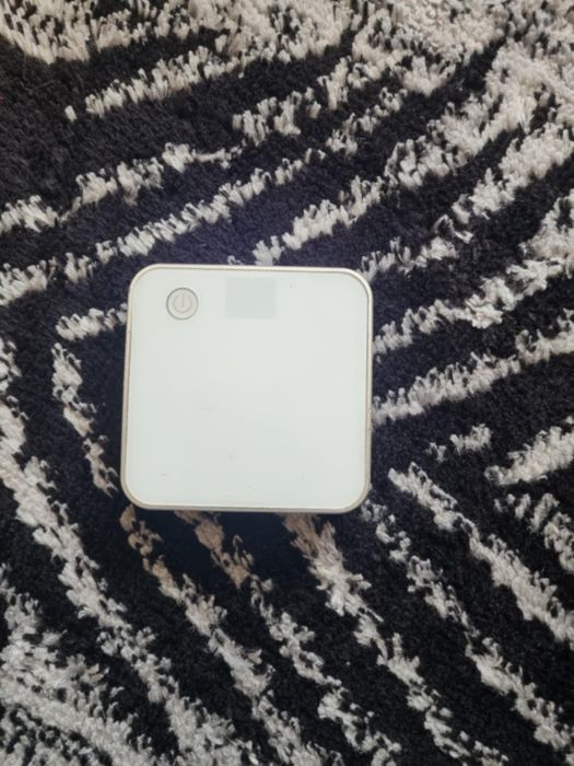 Vând baterie externa hama