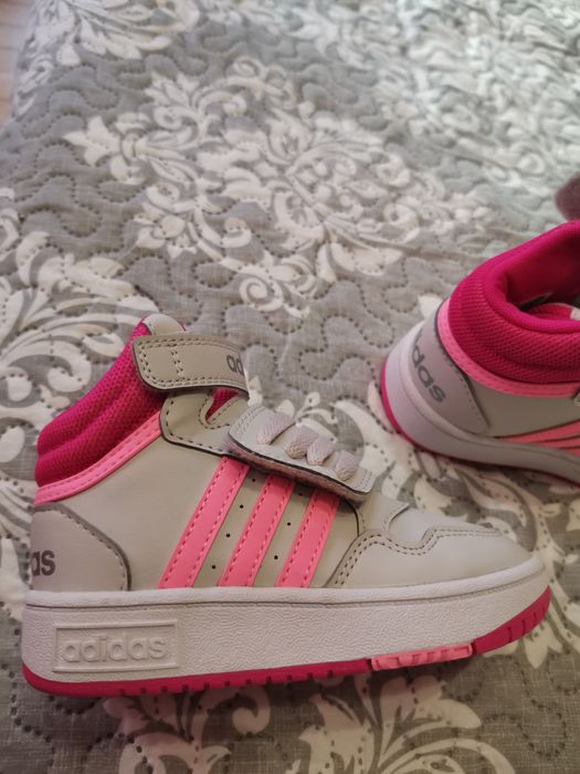 Маратонки за момиче