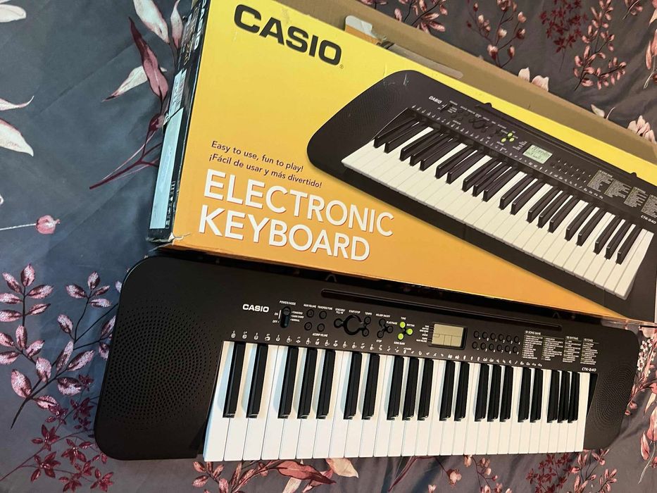 Синтезатор CASIO CTK-240
