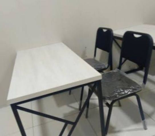 Stol stul sotiladi partali yangi va sifatli