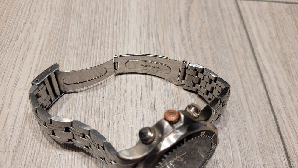 Omega Seamaster Diver 300 M
Professional Chronomet