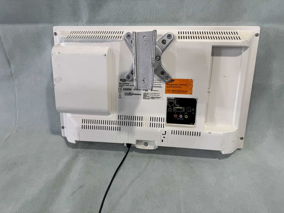 Телевизор - Bush 24 inch / smart / A26