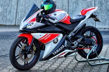 Yamaha yzf r 125  mt 125 honda cbr 125ktm 125 aprilia 125