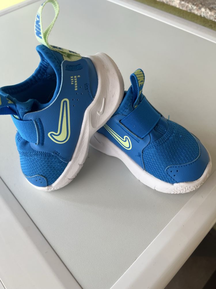 Бебешки маратонки nike