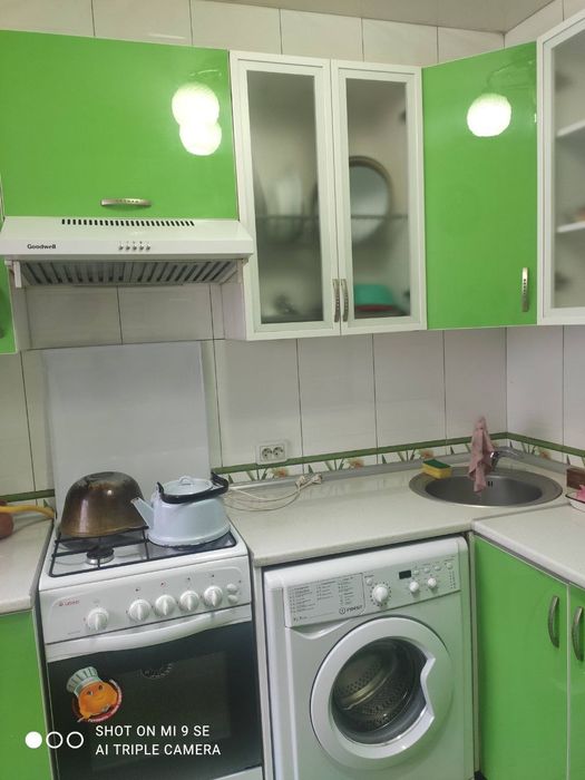 НОВЗА МЕТРО 2 ХОНА 2 етаж Хамма Шароитлари бор Тозза ремонт Срочноо