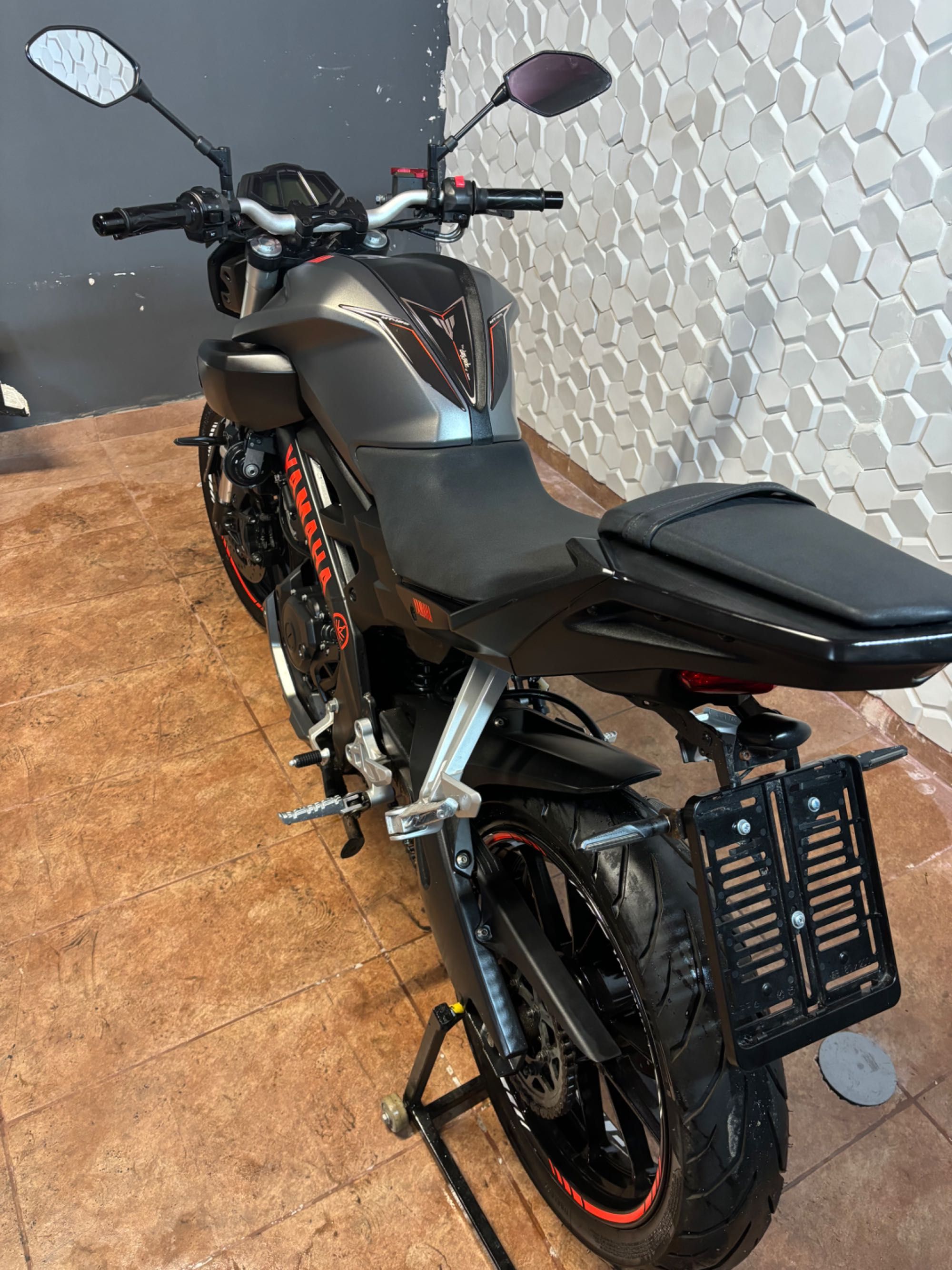 Yamaha MT 125 2015