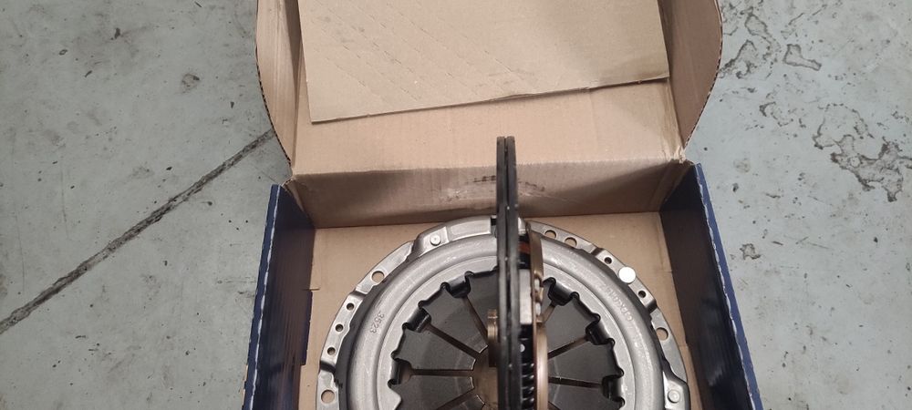 Съединител к-кт Тойота Корола