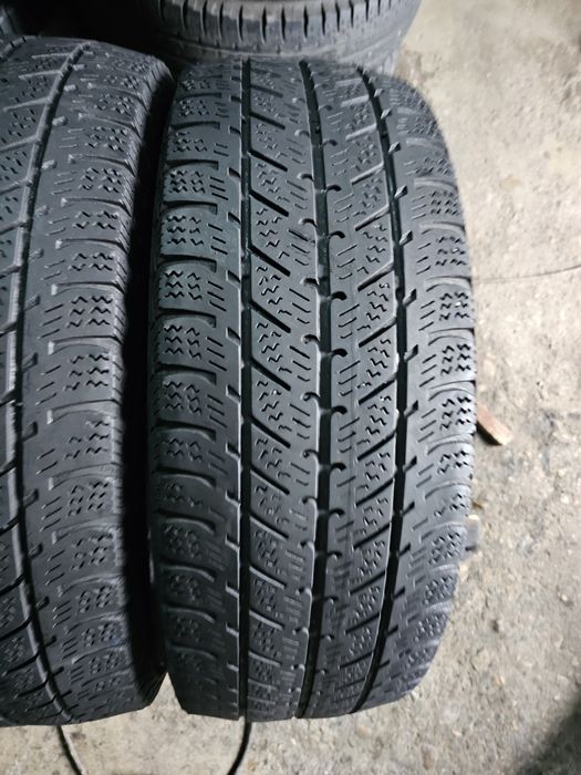 2 anvelope iarna 215 65 16C Semperit 2022