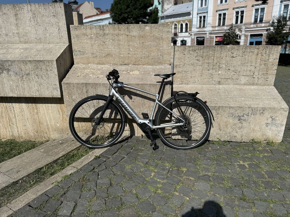 Bicicleata electrica de vanzare Specialized Turbo Vado 9000 lei neg