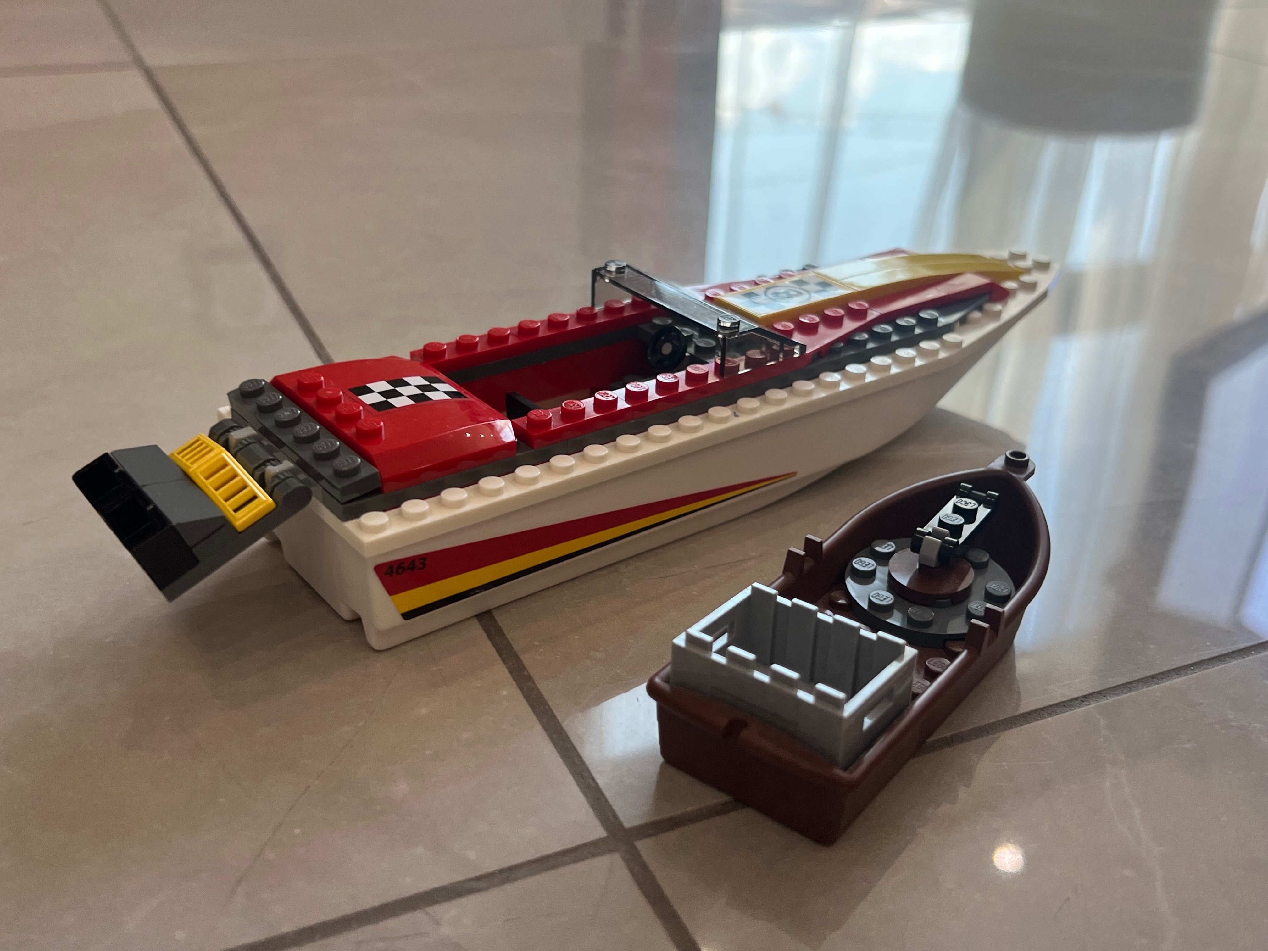 Lego лодки направени и за вода