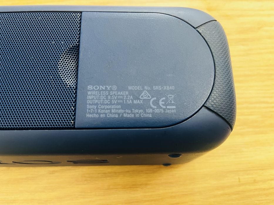 Sony XB40 (Set doua boxe) 800 lei