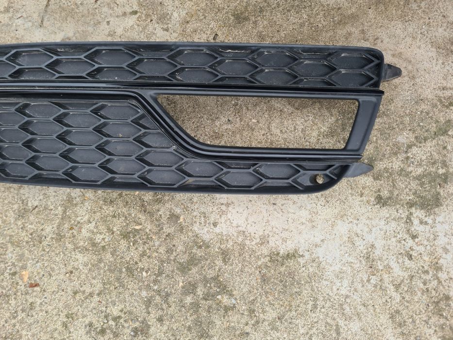 Grila proiector dreapta Audi A5 FL Sline