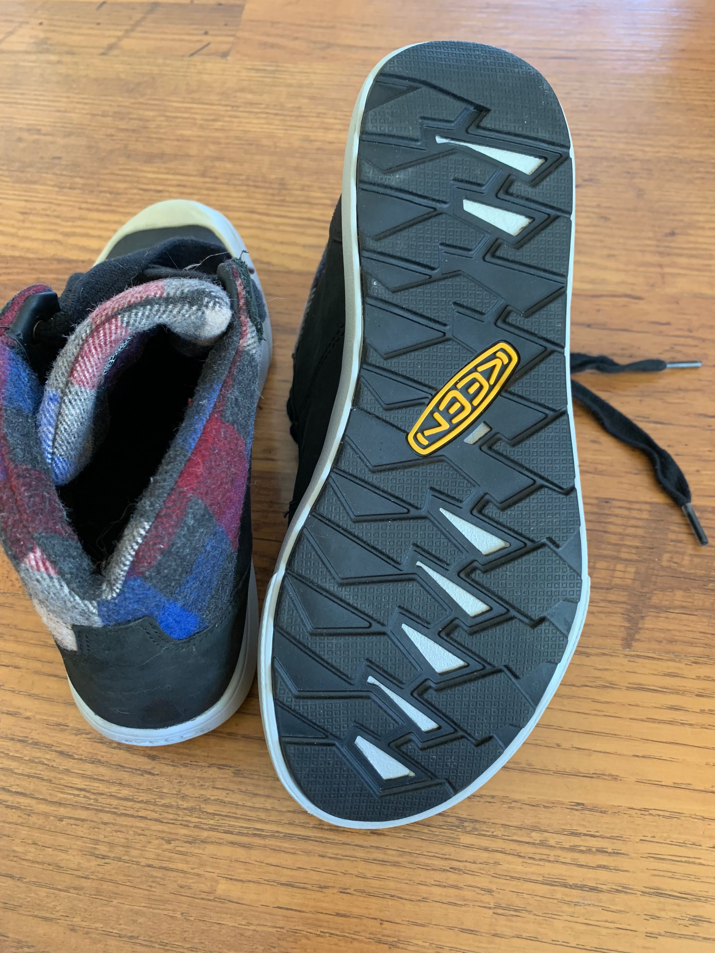 Обувки  марка  “Keen”