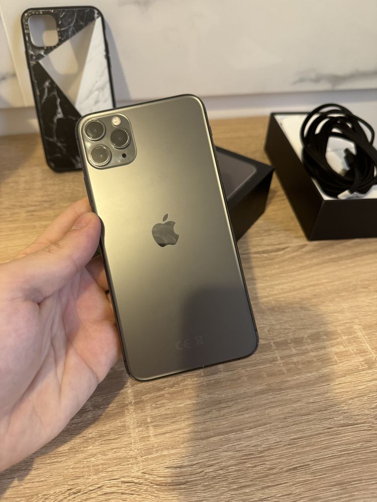 iPhone 11 Pro Max, Baterie 90%, 64Gb