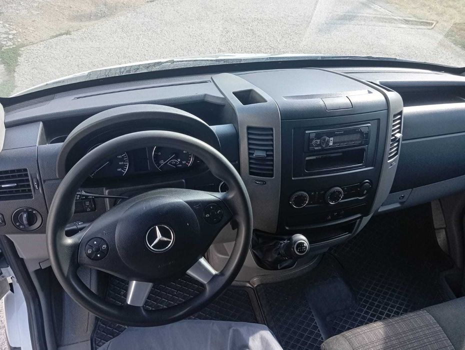 Vand Mercedes Sprinter  in stare foare buna de functionare.