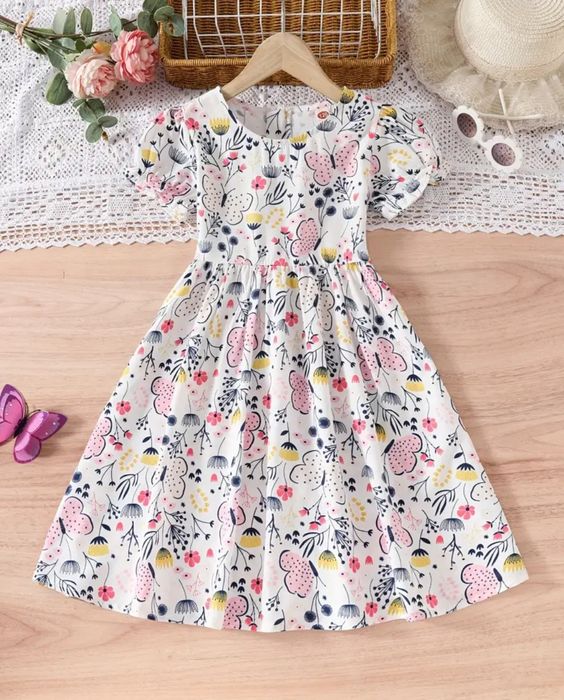 Продам платье на девочку 10-13 лет