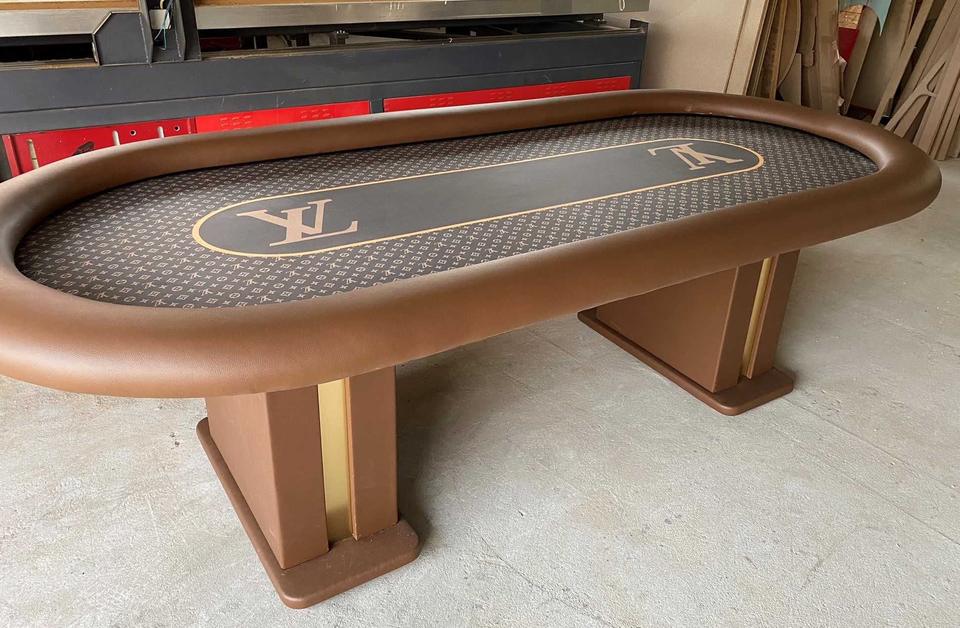 Brand Poker Table - Louis Vuitton (CT)