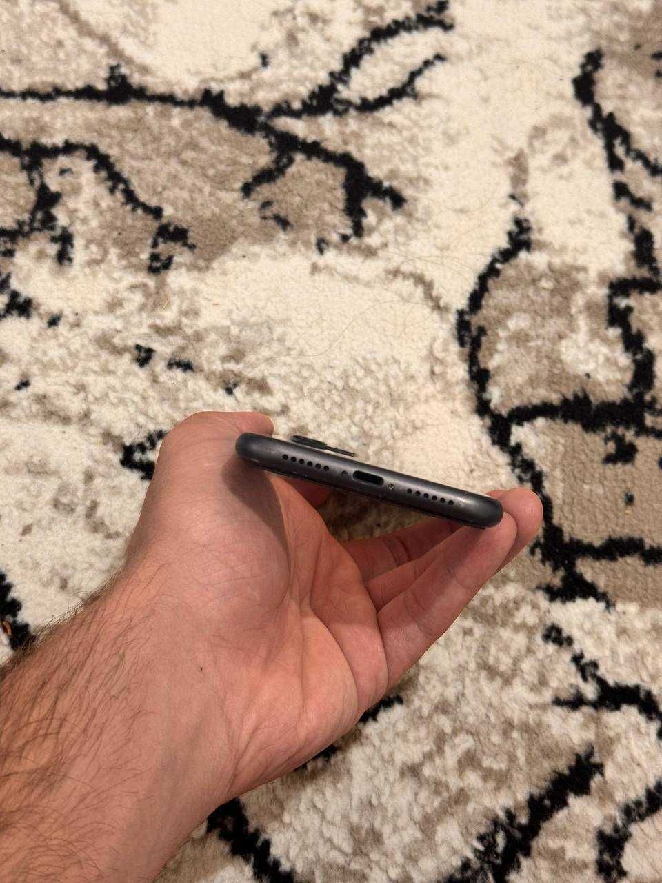 iPhone 11 sotiladi