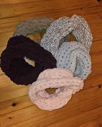 Плюшени шалове плетени на ръка