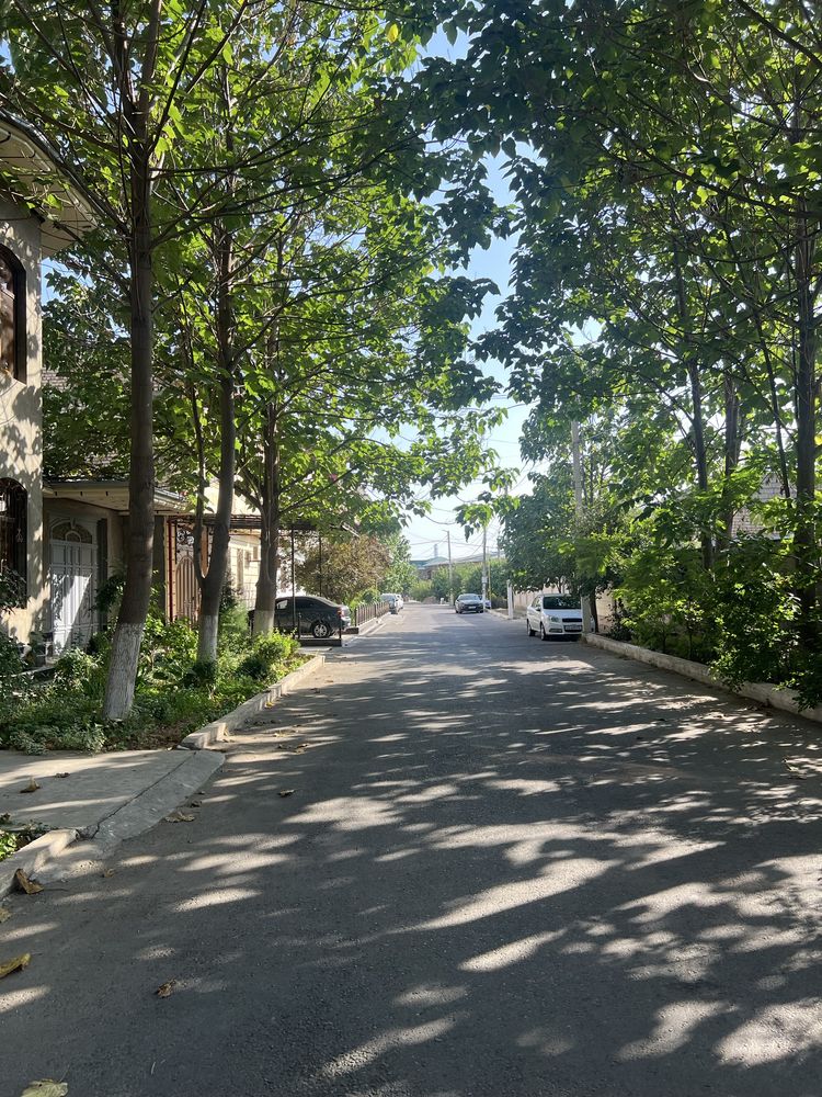Медгородок ва янги тошми ортасида яхши махаллада ховли сотилади!