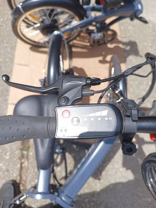 2 biciclete electrice (E-BIKE)  pliabile.