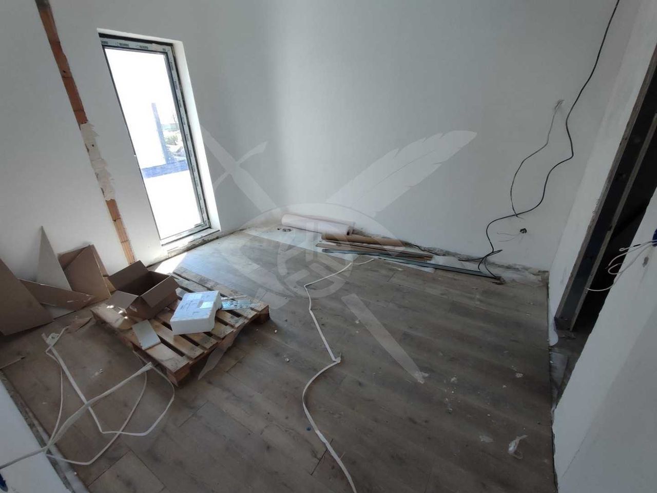 Продава се Тристаен апартамент в Варна, м-т Траката - 123 кв.м за 1505 €/кв.м - Снимка #3
