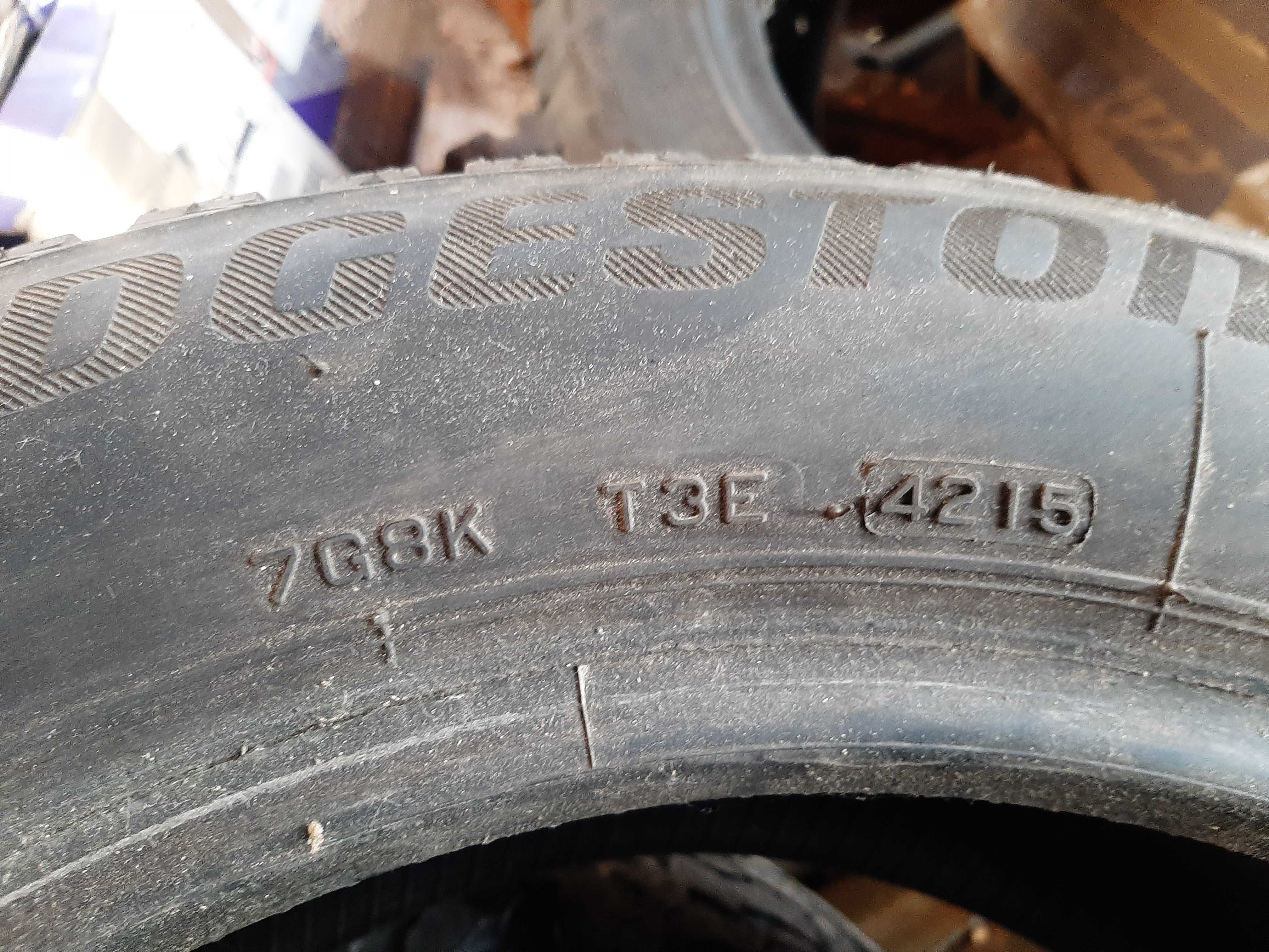 Продавам зимна гума Bridgestone 205/55r16