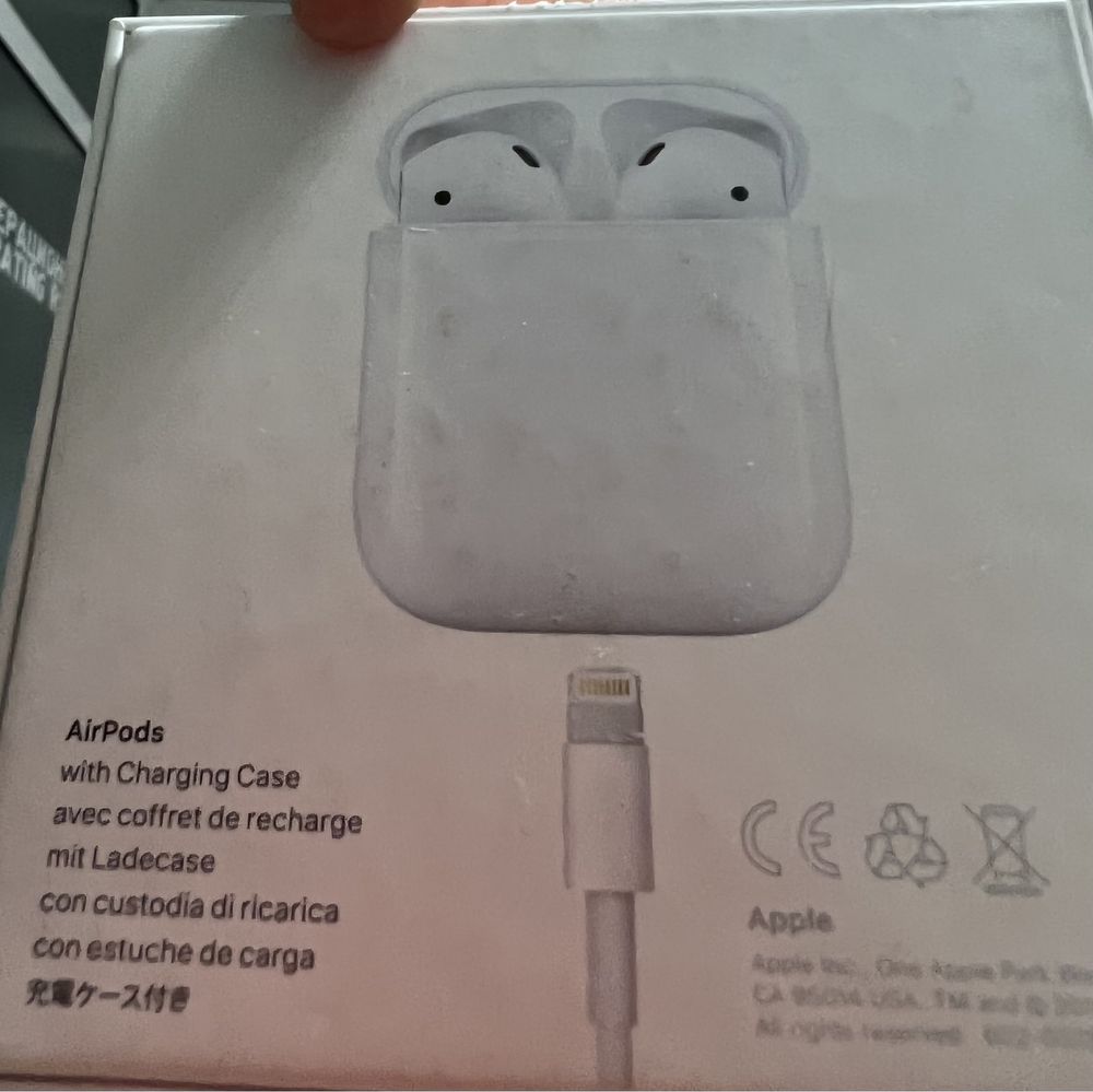 Apple AirPods 2 - слушалки на ейпъл