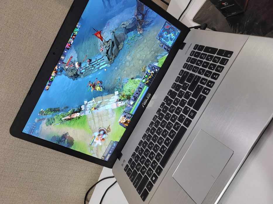 Мощный игровой ноутбук CORE I7 ASUS