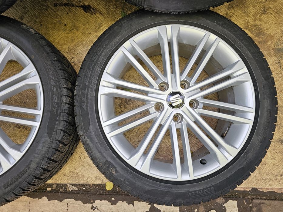 Jante aliaj 17" Skoda/Volkswagen/Seat/Audi cu anvelope iarna 225/45/17