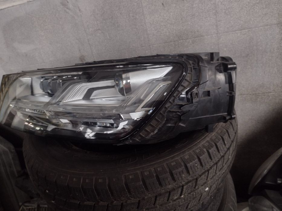 Audi Q7 фар до 2019