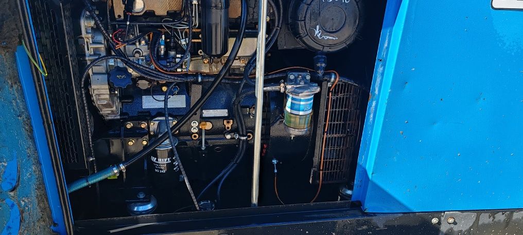 Generator Genset 115 kwa diesel pornire la cheie