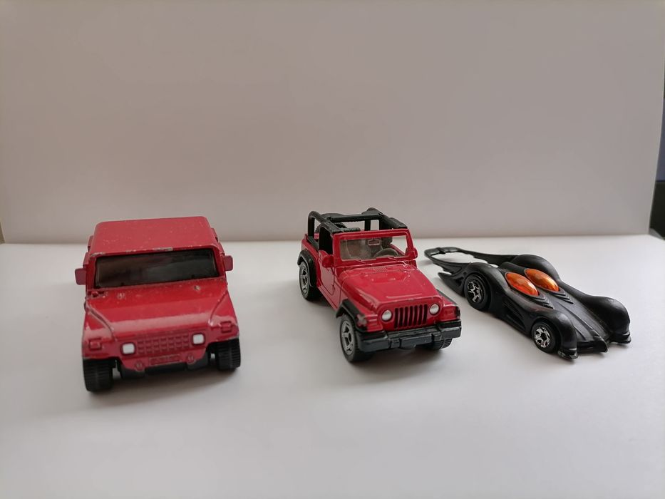 Колекционерски колички SIKU и Hot Wheels 1:64