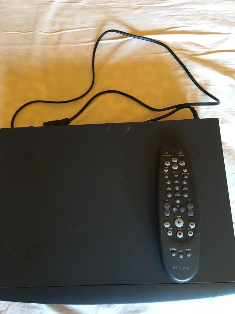 Видеорекордер PHILIPS VR 266