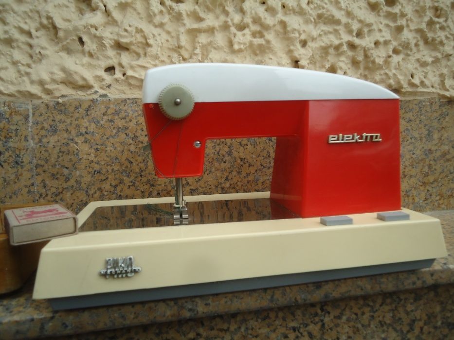 Машинка детская Раритет уникальная швейная ГДР Германия