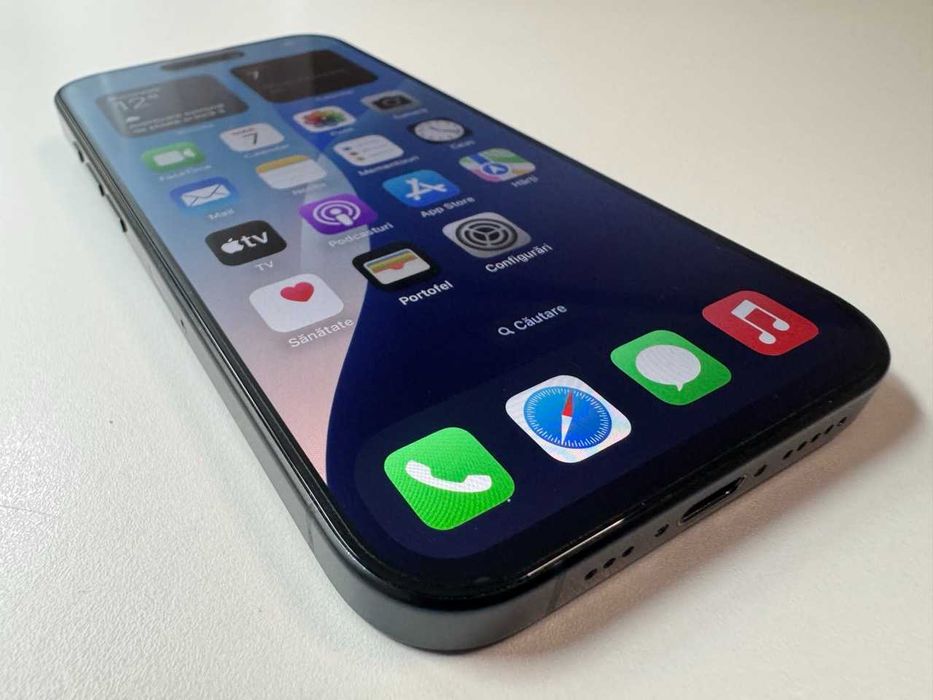  Apple / iPhone 16 Pro 256 Gb / Black / 31 Incarcari