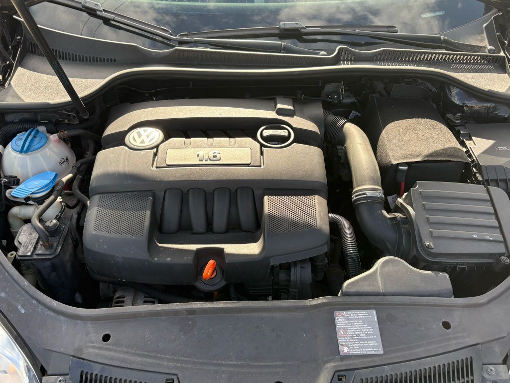 Volkswagen Golf 5/ 1.6 MPI /