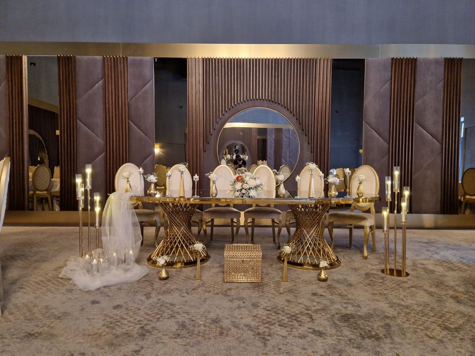 Aranjamente flori, pene, Fete de masa, Farfurii suport