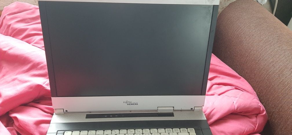 Laptop Fujitsu amilo pro