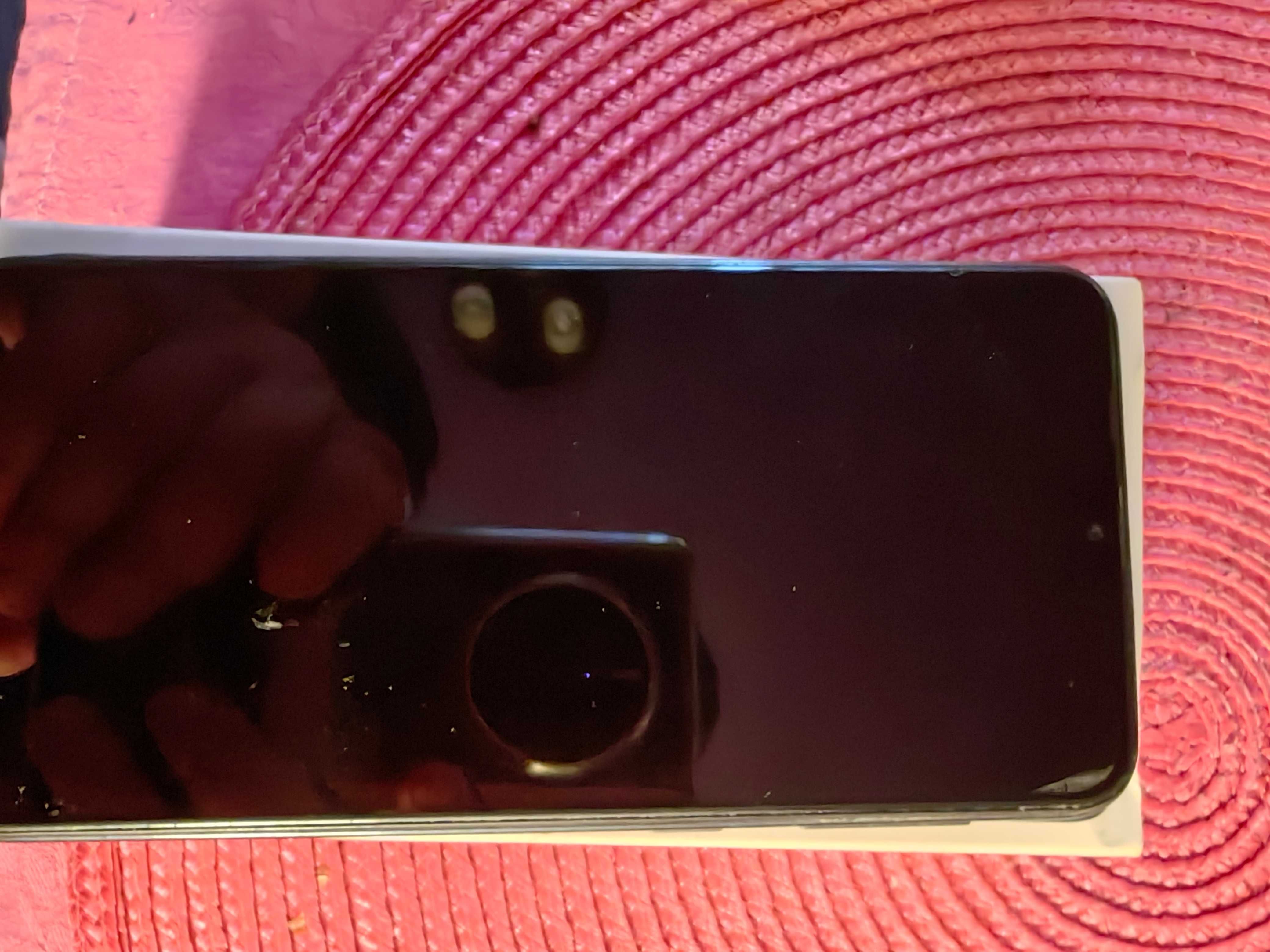 Samsung A10 slim design