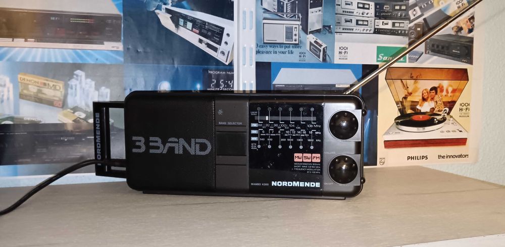 Radio de colectie Nordmende Mambo K300 (FM/MW/SW)