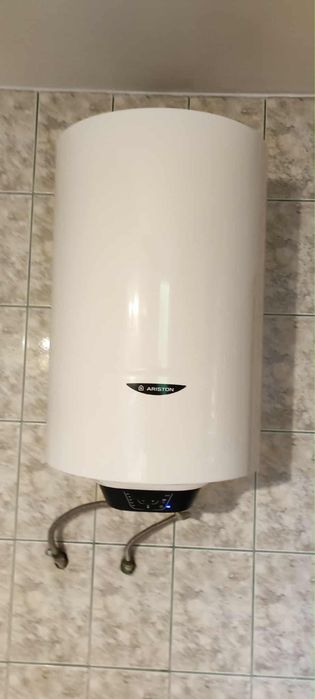 Vand boiler electric Ariston