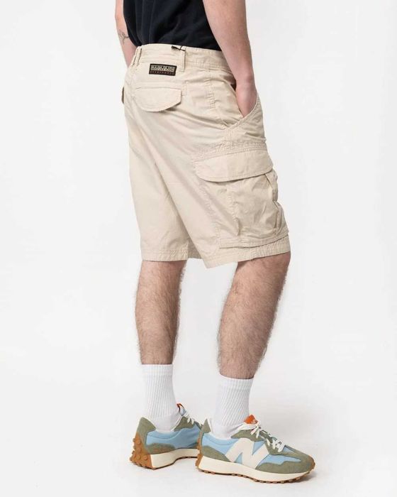 Pantaloni scurti din bumbac Napapijri, mar 36(XL). Noi, cu eticheta