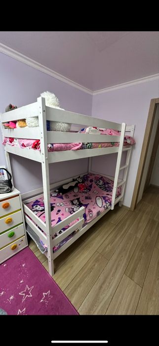 Детская двухэтажная кровать