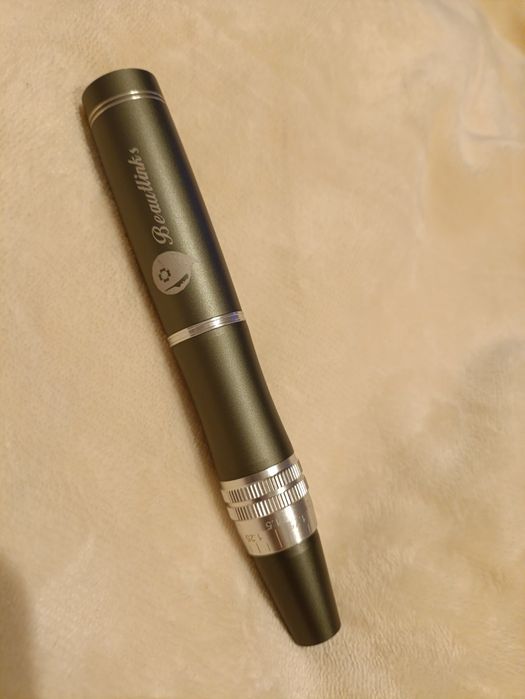 Дерма Пен за микронийдлинг.Derma Pen