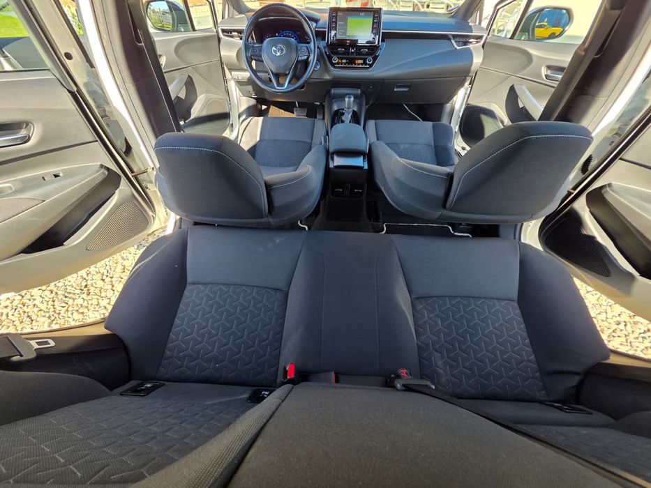 Toyota Corolla HYBRID //Rate//