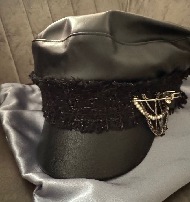 Кожена шапка Coma.co