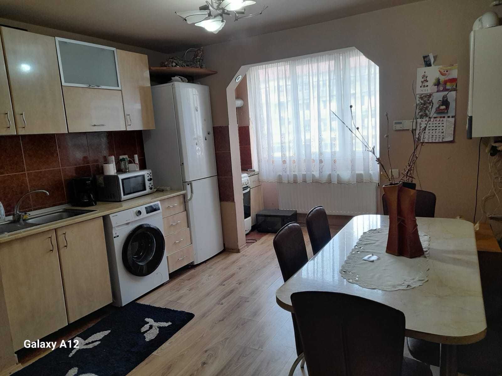 Apartament 2 cam de vânzare Năsăud