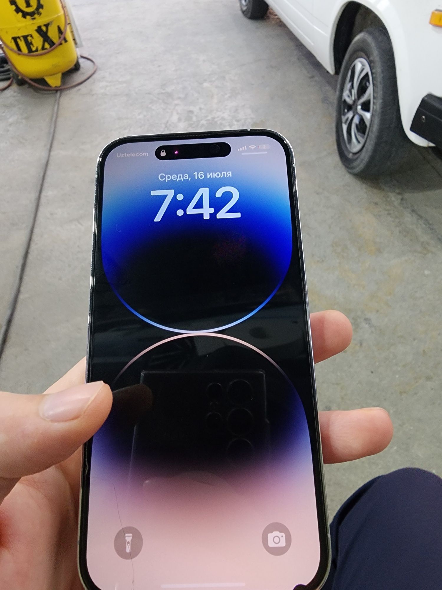 Iphone 14 pro srochni sotiladi 84 yonkus