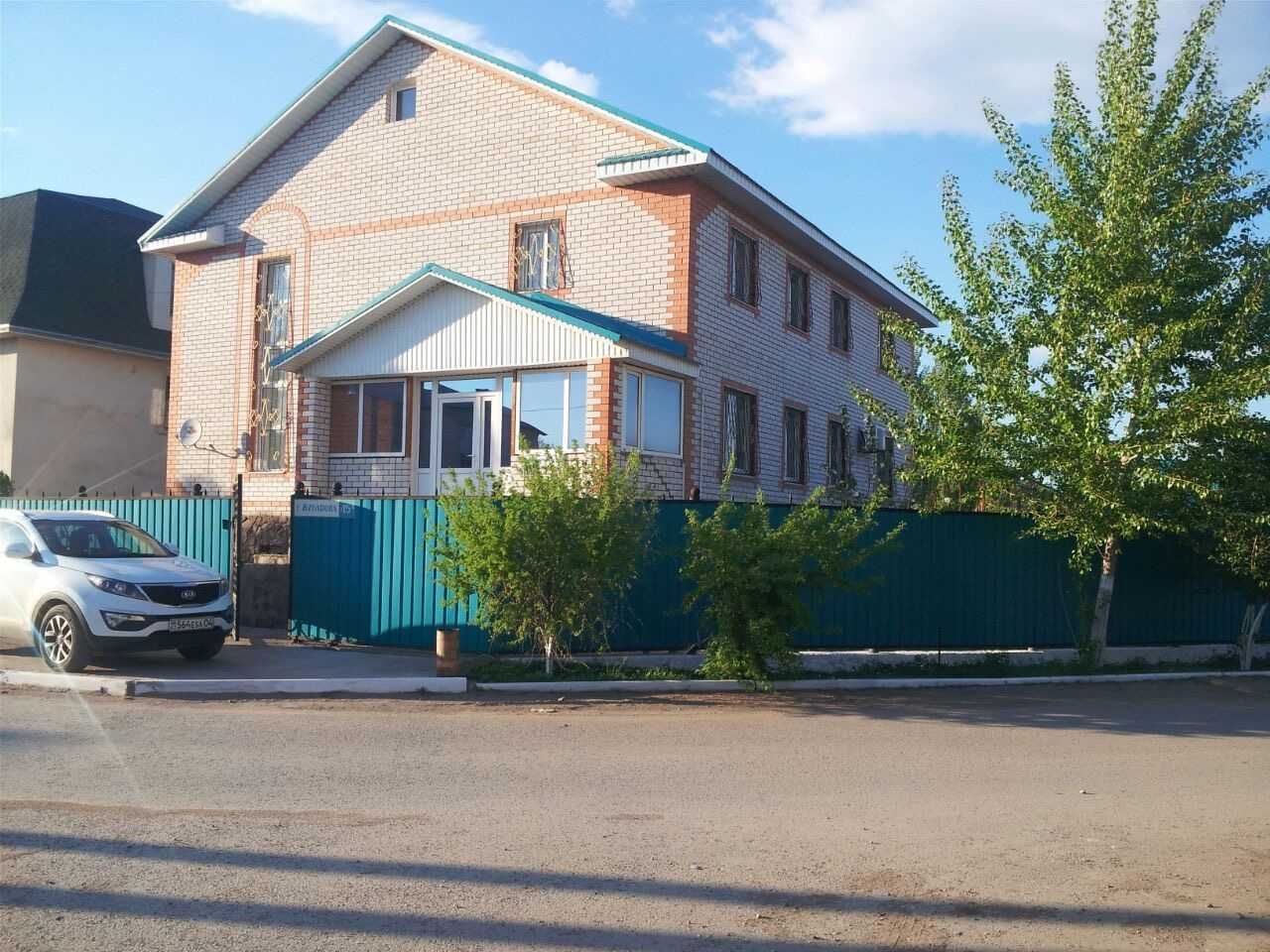 Продам коттедж в центре города